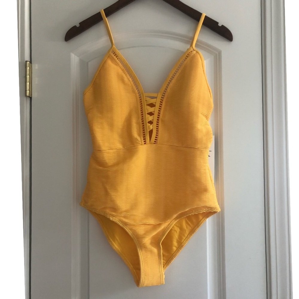 One piece bathing suit
